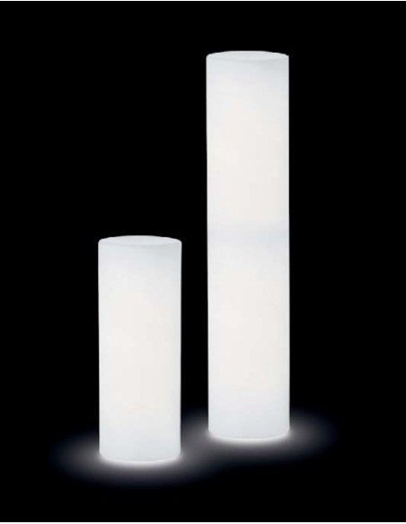 Lámpara de suelo para exterior Cylinder – Novolux Lighting