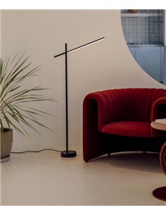 Lámpara de pie Tubs – Leds C4 – Base en mármol, orientable y regulable