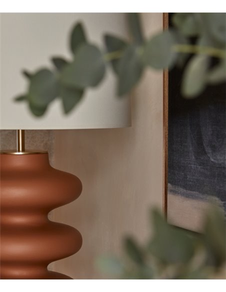 Lámpara de mesa Adon - Aromas - Lámpara de cerámica terracota, Pantalla negra/blanca incluida