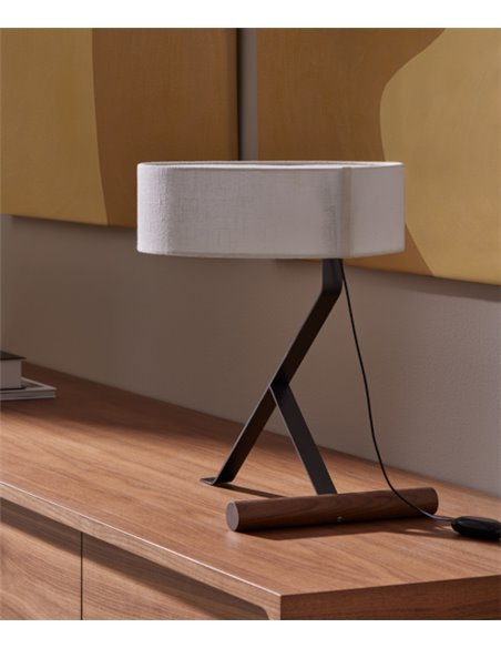Lámpara de mesa Chicago – Punt Mobles – Pantalla textil de algodón+Base nogal y metal, LED regulable 2700K