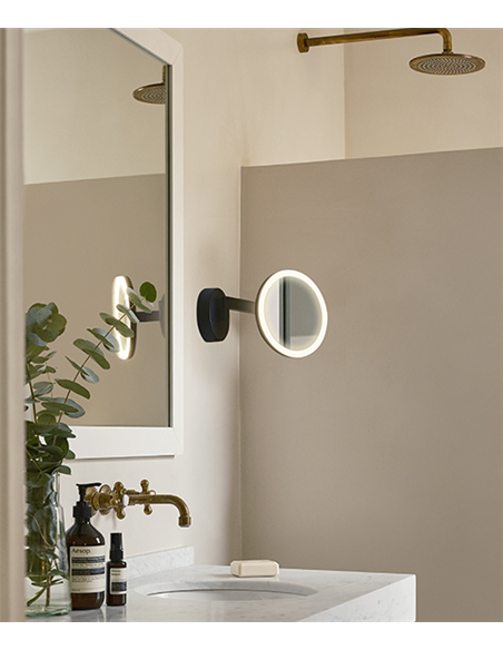 Lámpara espejo Vanity – LedsC4 – Espejo de baño dirigible, Touch dimming, LED 3000K