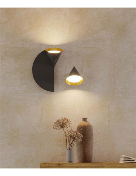 Aplique de pared Rubi – Robin – Lámpara moderna en negro y dorado