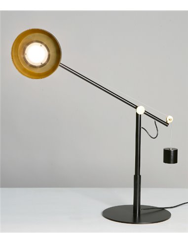 Lámpara de escritorio Momento – Myo – Lámpara moderna en negro y dorado, pantalla ajustable