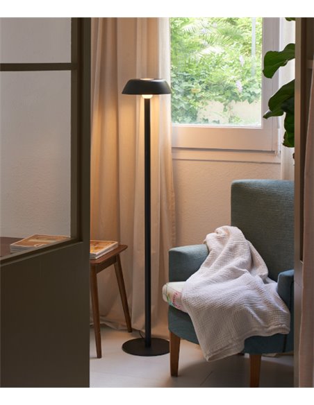 Lámpara de pie Sarria – Luxcambra – Diseño moderno en tres colores, altura: 131 cm
