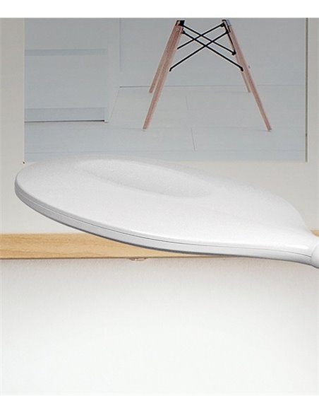 Lámpara de escritorio Scoop – Schuller – Brazo flexible, LED regulable