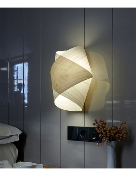 Aplique de pared Orbit - LZF - Lámpara de pared decorativa diseñada en chapa de madera artesanal, luz ambiental