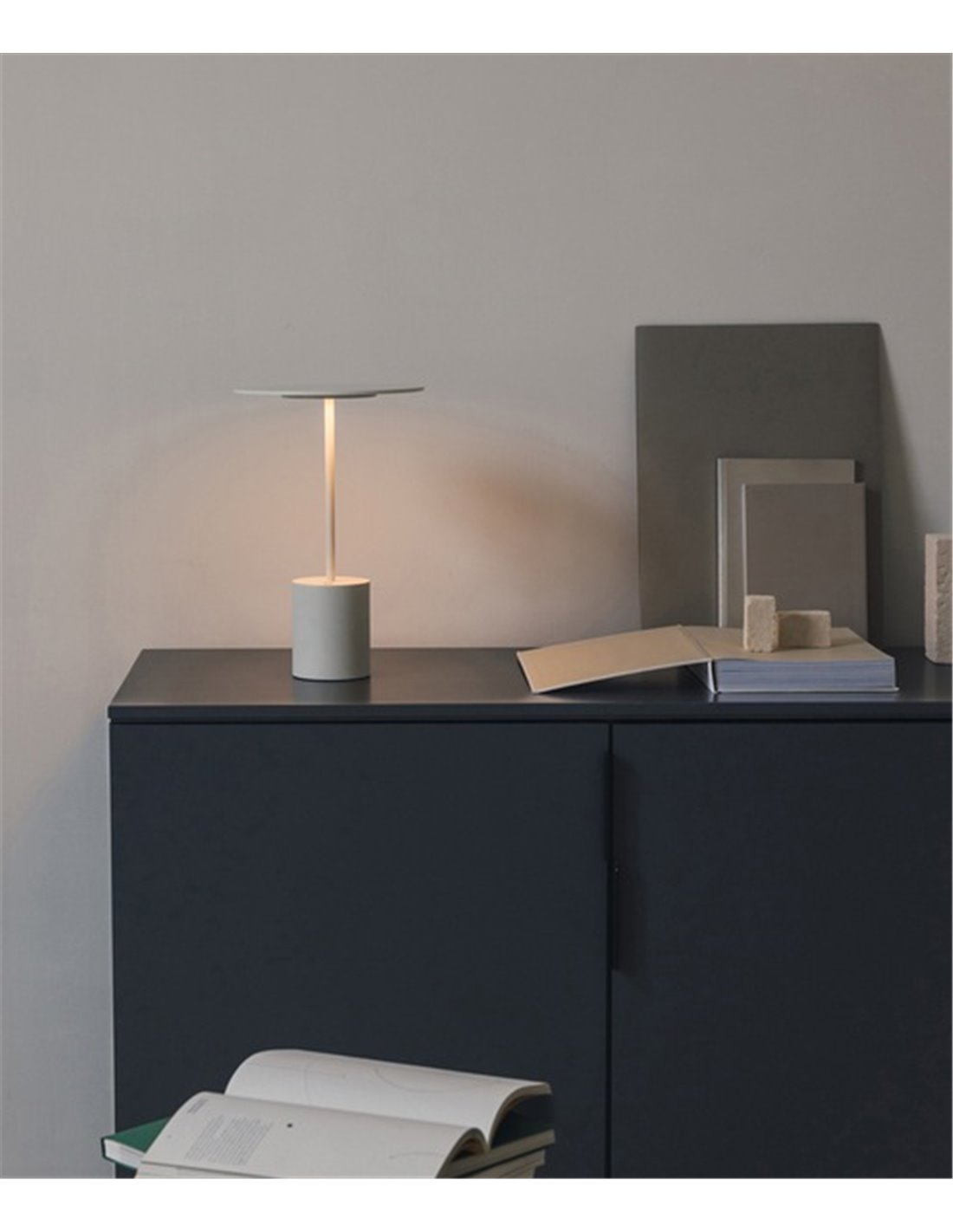 Lámpara de mesa Yoru Big - Arkoslight - Diseño minimalista en blanco o negro Lámpara de mesa Yoru Big - Arkoslight - Diseño minimalista en blanco o negro
