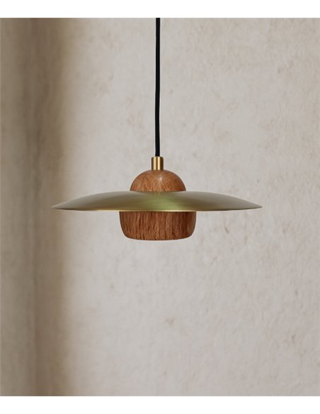Lámpara colgante Txapela - Pedret Lighting - Lámpara de roble y latón satinado 