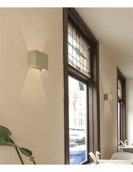 Aplique de pared Davos 24W - Mantra - Lámpara con luz bidireccional regulable