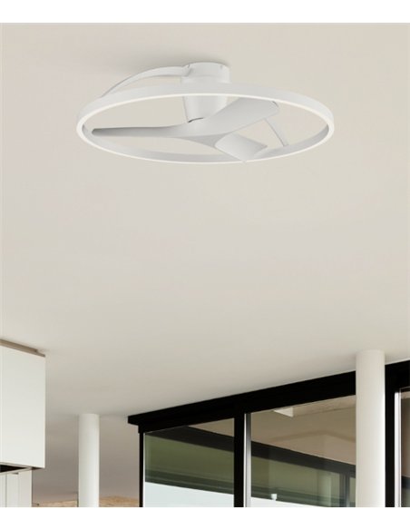 Plafón ventilador con luz Nepal II - Mantra - Ventilador blanco con aro decorativo, aspas reversibles y luz regulable
