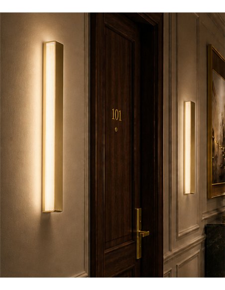 Aplique de pared Myn W Glass - B.lux - Diseño vertical con vidrio estriado y luz LED difusa