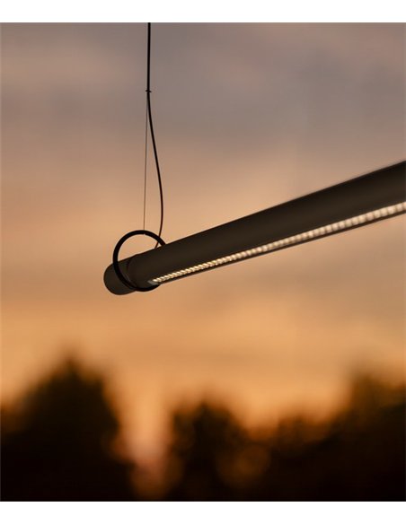 Lámpara colgante exterior Solid Outdoor SH - B.lux - Suspensión tubular lineal con óptica darklight para terrazas y porches
