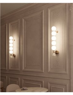 Aplique de pared Soko - Aromas - Diseño vertical con 5 globos de cristal opal, detalle de mármol