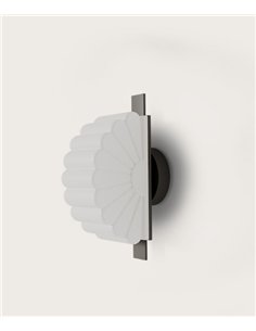 Aplique de pared Gina - Aromas - Pantalla de cristal opal con diseño en forma de abanico 2
