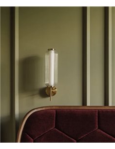 Aplique de pared Elma - Aromas - Tulipa alargada de cristal estriado con LED regulable