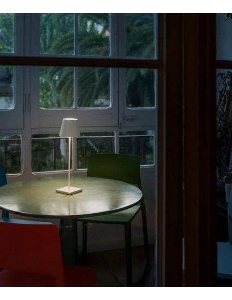Lámpara LED portátil Touch System disponible en cuatro colores Toc - Faro