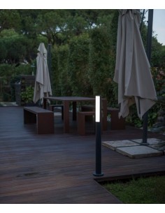Serie iluminación LED formado por dos balizas y una farola Beret - Faro