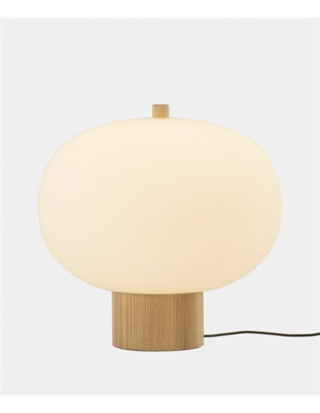 Lámpara de mesa Ilargi – Leds C4 – En madera maciza táctil y regulable