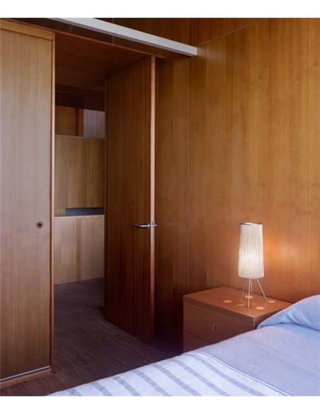 Lampara de mesa Ura
