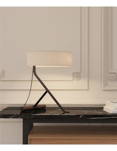 Lámpara de mesa Chicago – Punt Mobles – Pantalla textil de algodón+Base nogal y metal, LED regulable 2700K
