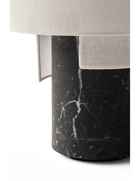 Lámpara de pie Rio – Punt Mobles – Pantalla textil de algodón, Base mármol marquina, LED regulable 2700K