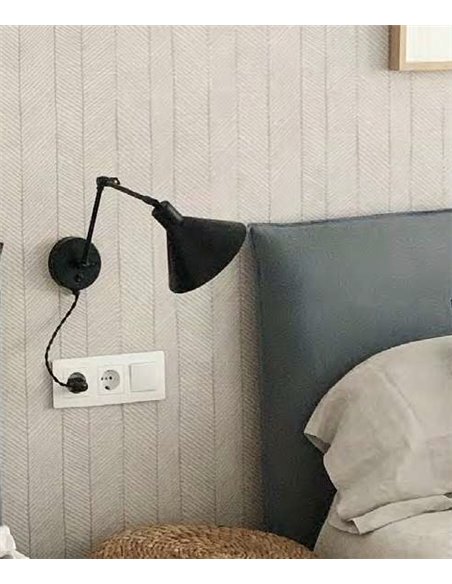 Aplique de pared Capuchina – Luxcambra – Brazo articulable, acabado negro
