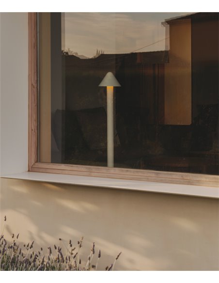 Lámpara de pie Shita - Milan - Lámpara minimalista, pantalla orientable