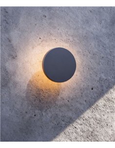 Aplique de pared de exterior Yika – FORLIGHT – Lámpara redonda negra, LED 3000K 690 lm, Diámetro: 16,4 cm
