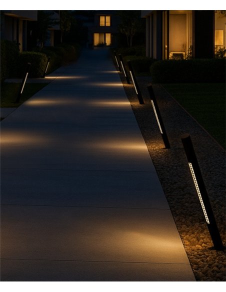 Baliza exterior Solid Outdoor Bollard - B.lux - Diseño tubular inclinado con óptica darklight