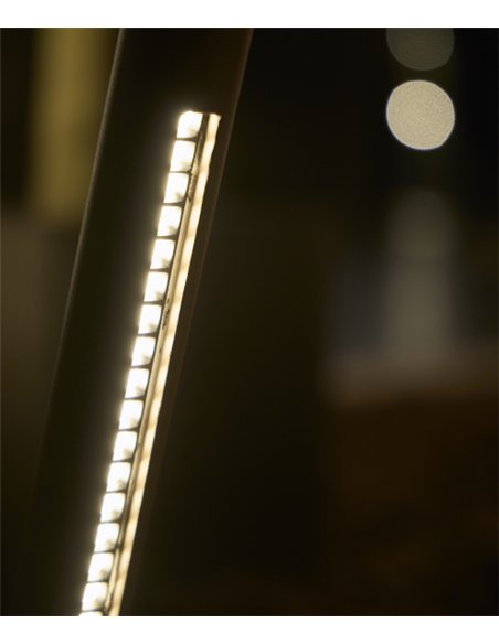 Baliza exterior Solid Outdoor Bollard - B.lux - Diseño tubular inclinado con óptica darklight