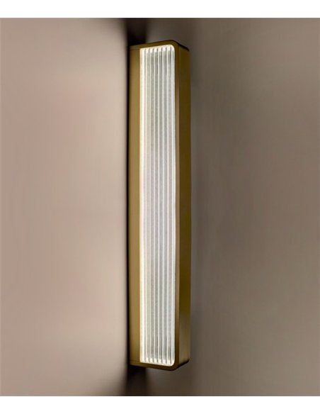 Aplique de pared Myn W Glass - B.lux - Diseño vertical con vidrio estriado y luz LED difusa