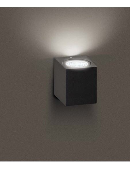 Okra wall light with 1 light source 