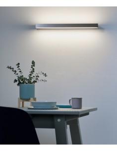 Aplique de pared LED regulable en varios acabados y tamaños – Iris – Pujol Iluminación