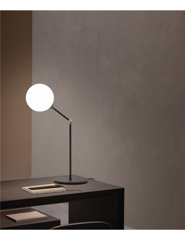 Falga table lamp - Massmi - Lamp with opal lampshade, E14