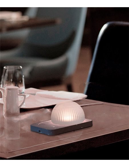 Roi portable light - Robin - Lamp made of recycled plastic and glass, dimmable LED 2700K, available in various finishes