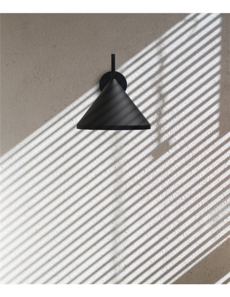 Sutton wall light - Luxcambra - Black or white conical shade