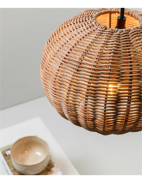 Haka pendant light - Faro - Circular rattan lampshade, natural look