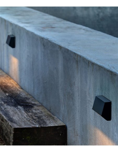 Must outdoor wall light - Faro - Modern lamp in dark grey finish, available in 3 sizes