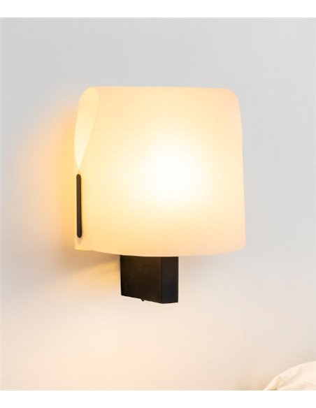 Luang wall light - Faro - Parchment lampshade in white or camel