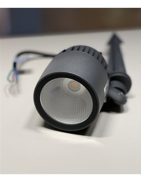 Surface mounted spotlight with spike - Illus - Adjustable floor spotlight LED