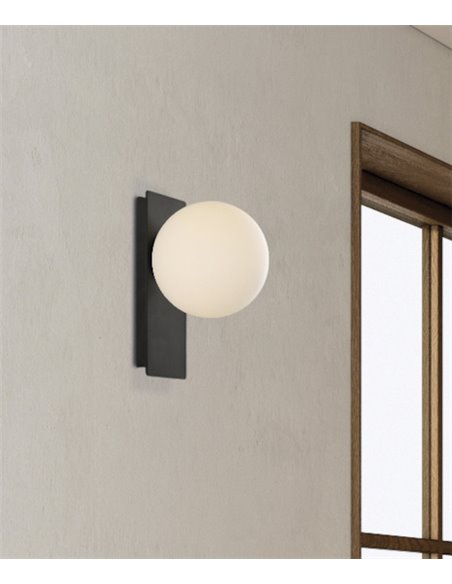 Kin wall light