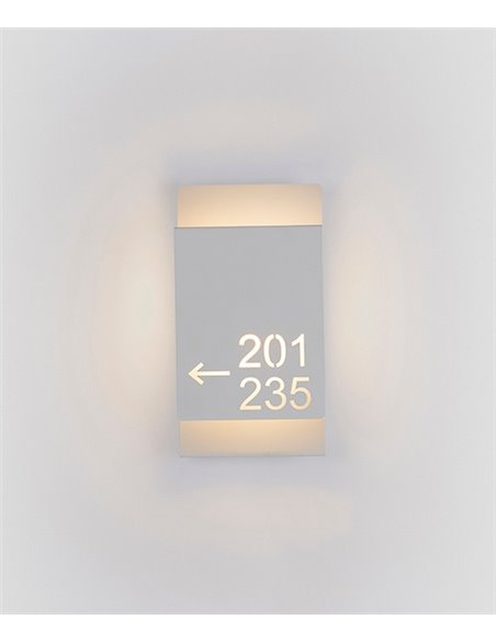 Zeta wall light - Luxcambra - Number lamp in black and white finshes