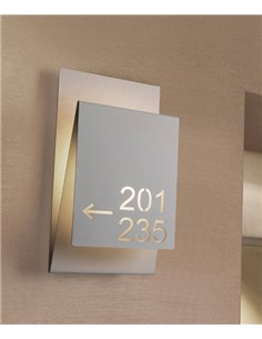 Zeta wall light - Luxcambra - Number lamp in black and white finshes