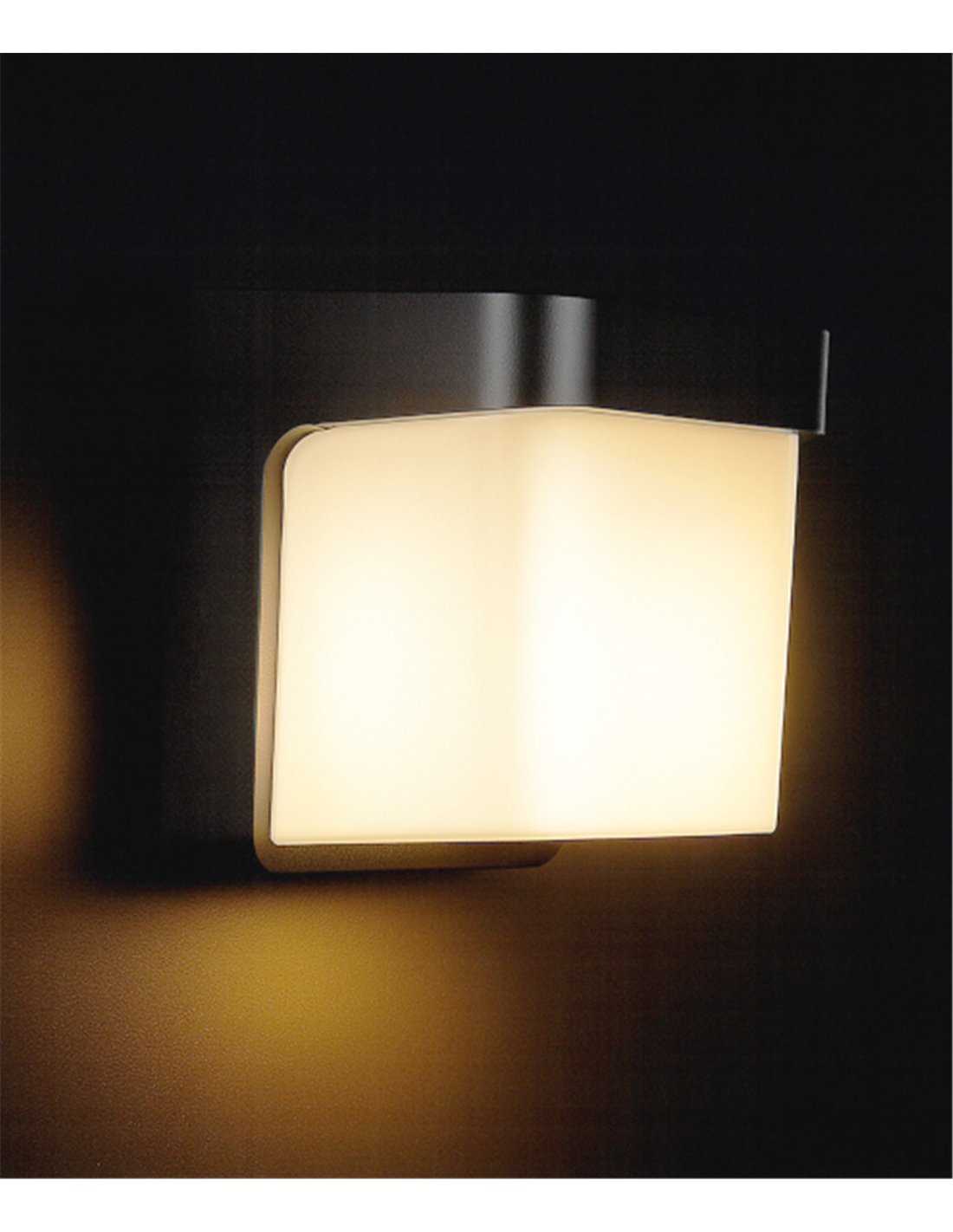 901 outdoor wall light - Conalux - Cubic design in white and black 901 outdoor wall light - Conalux - Cubic design in white and black