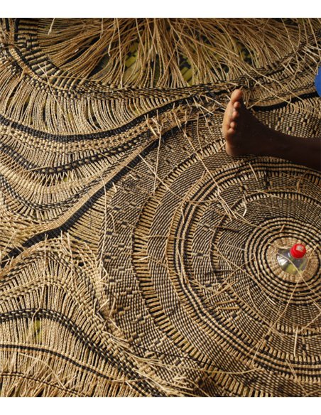 Gurunsi Single pendant light - PET Lamp - Handmade lamp with “elephant grass” natural fibre shade