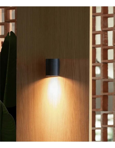 Sole wall light - Faro - Ribbed design with ambient light