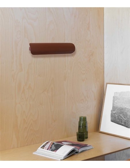 Novo wall lamp - Faro - Minimalist foldable lamp with 3 positions
