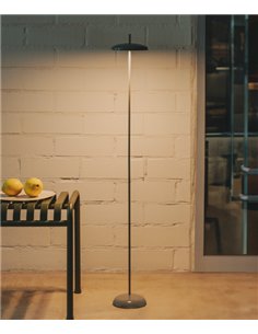 Porte floor lamp - Nexia - Sliding shade, dimmable LED