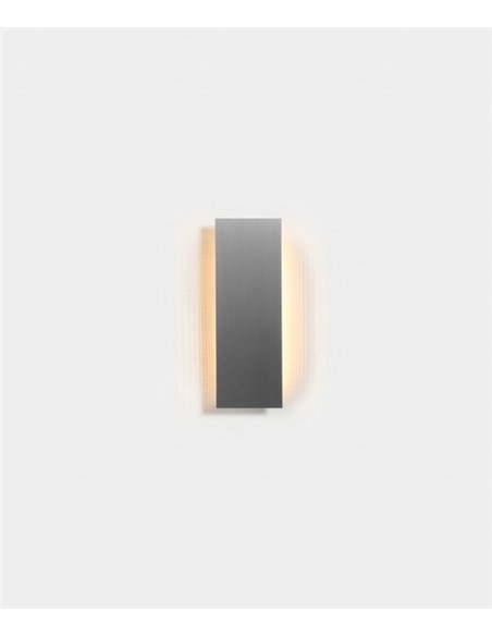 Umbra wall light - a-emotional light - Linear design in 3 sizes