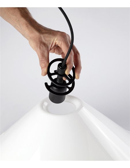 Conica pendant light - Luxcambra - Conical lampshade in 4 colours